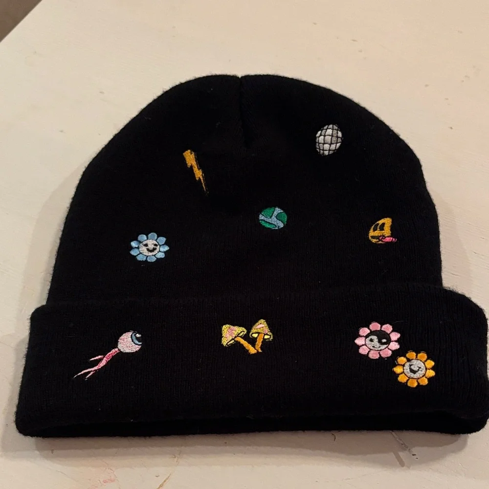 NWOT ALAB Black Beanie with Colorful Embroidered Motifs - Picture 3 of 6